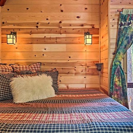 Romantic Strawberryandpine Studio Cabin With Deck! Экстерьер фото
