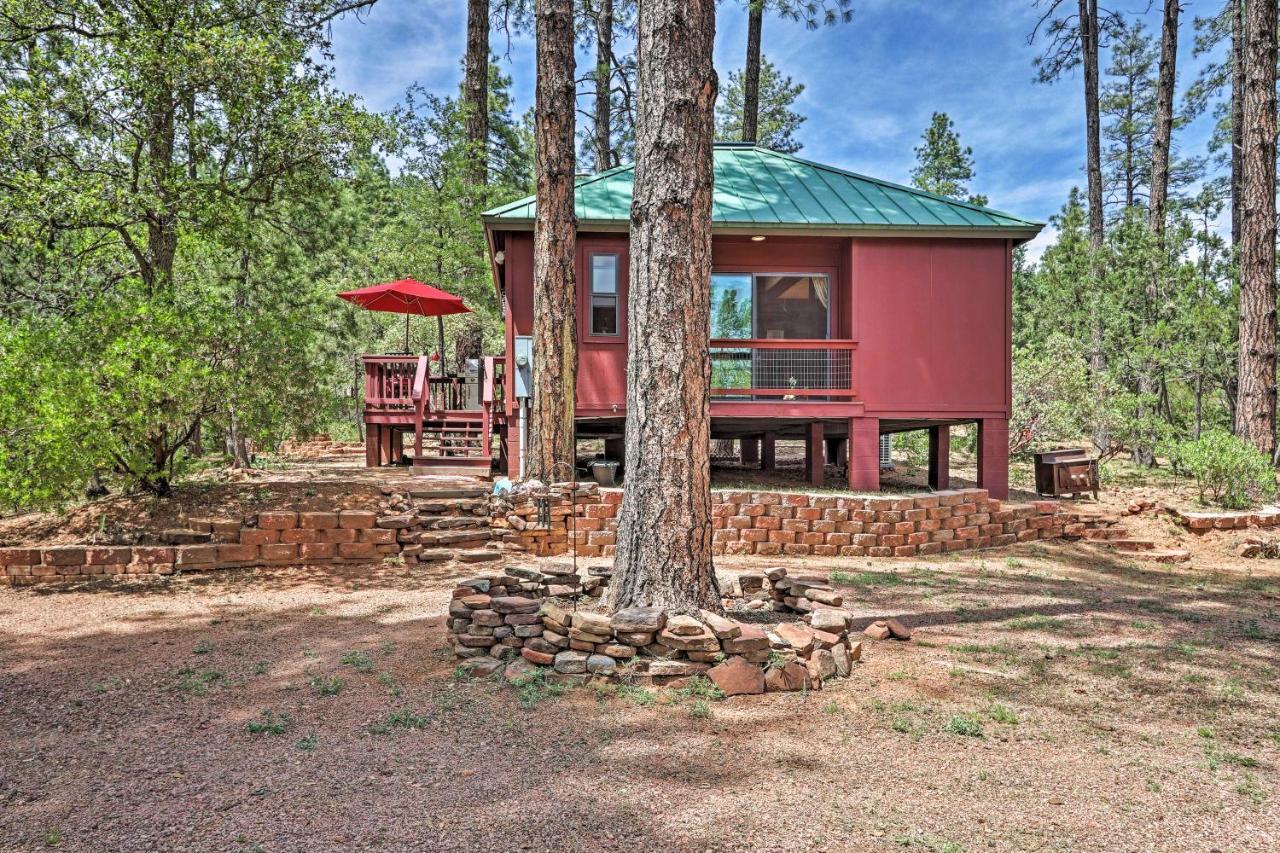 Romantic Strawberryandpine Studio Cabin With Deck! Экстерьер фото