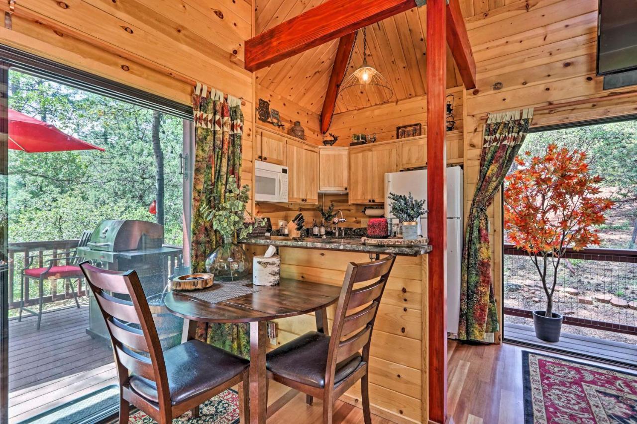 Romantic Strawberryandpine Studio Cabin With Deck! Экстерьер фото